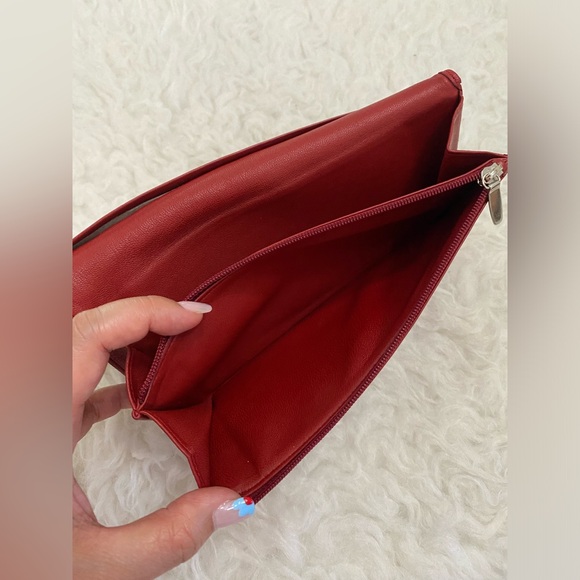 Loewe Anagram Embossed Wallet Red - Picture 7 of 15